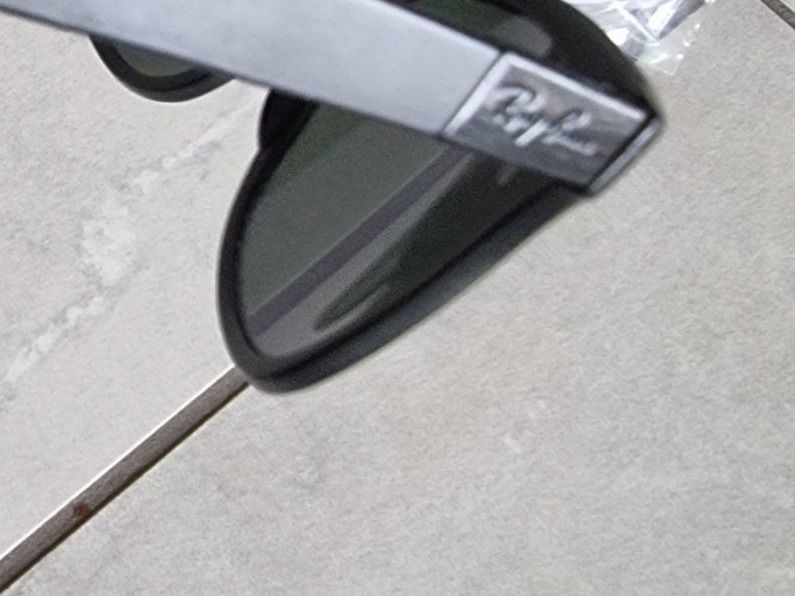 Ray-Ban Occhiali & Lenti: Ray-Ban Wayfarer Liteforce RB4195 – Difettoso da Wohlen AG venduto da niki31 4