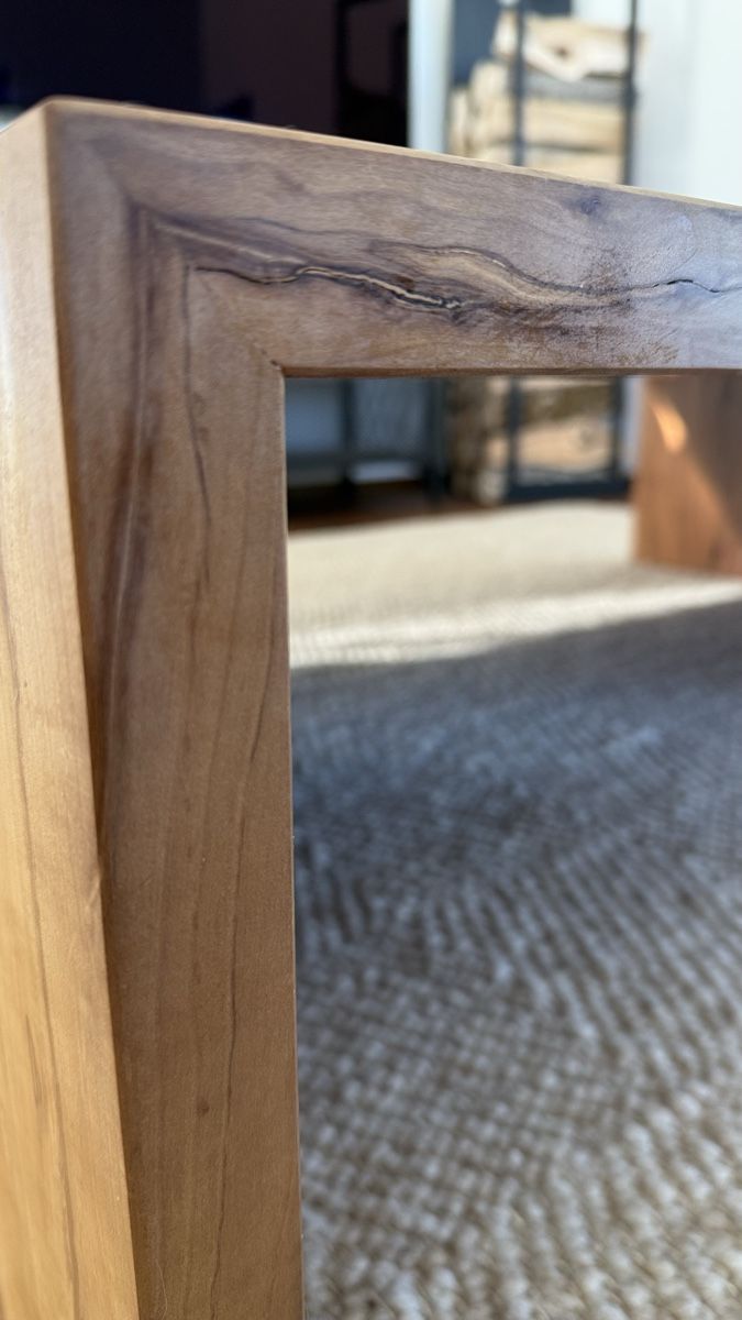 Tische: Couchtisch aus Schweizer Apfelbaum  – Gebraucht aus Wiesendangen von Auri_0 1