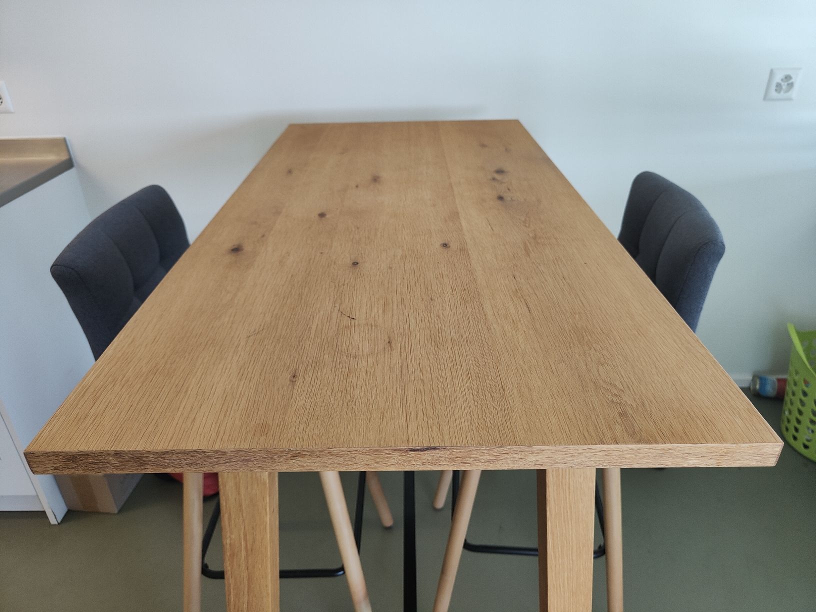 Tavoli: Küchentisch Eichenfurnier, Neupreis 350.-  116x58x105 – Usato da Basel venduto da lus_y2dw 2