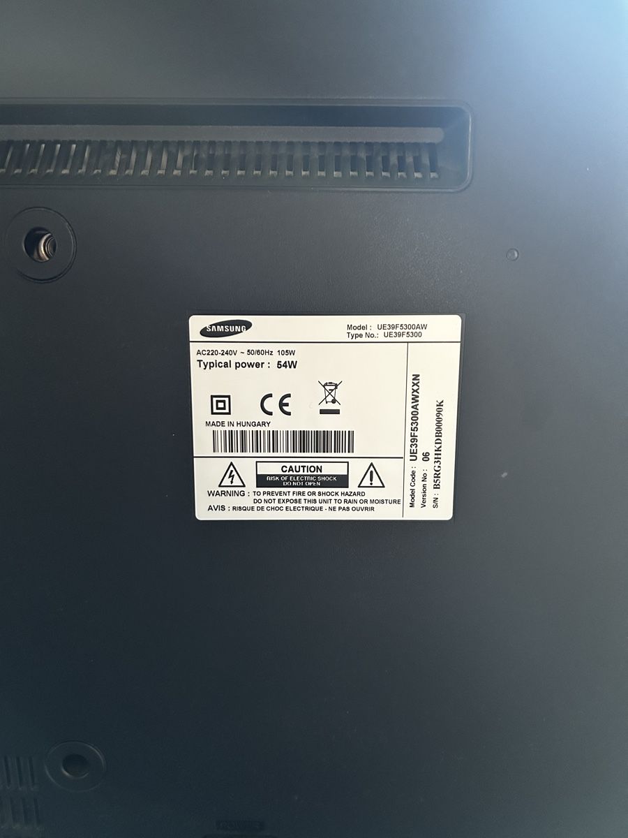 Monitor: Samsung Bildschirm – Nuovo (secondo la descrizione) da Steffisburg venduto da jan._steffen 2