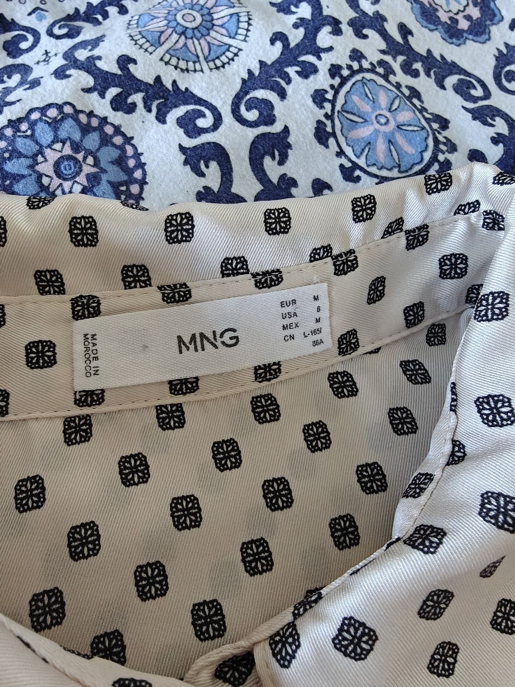 Mango Camicette: Bluse in Satin-Optik - Beige - Gr. M - NEU – Nuovo e nell'imballaggio originale da Winterthur venduto da Dana_33 1