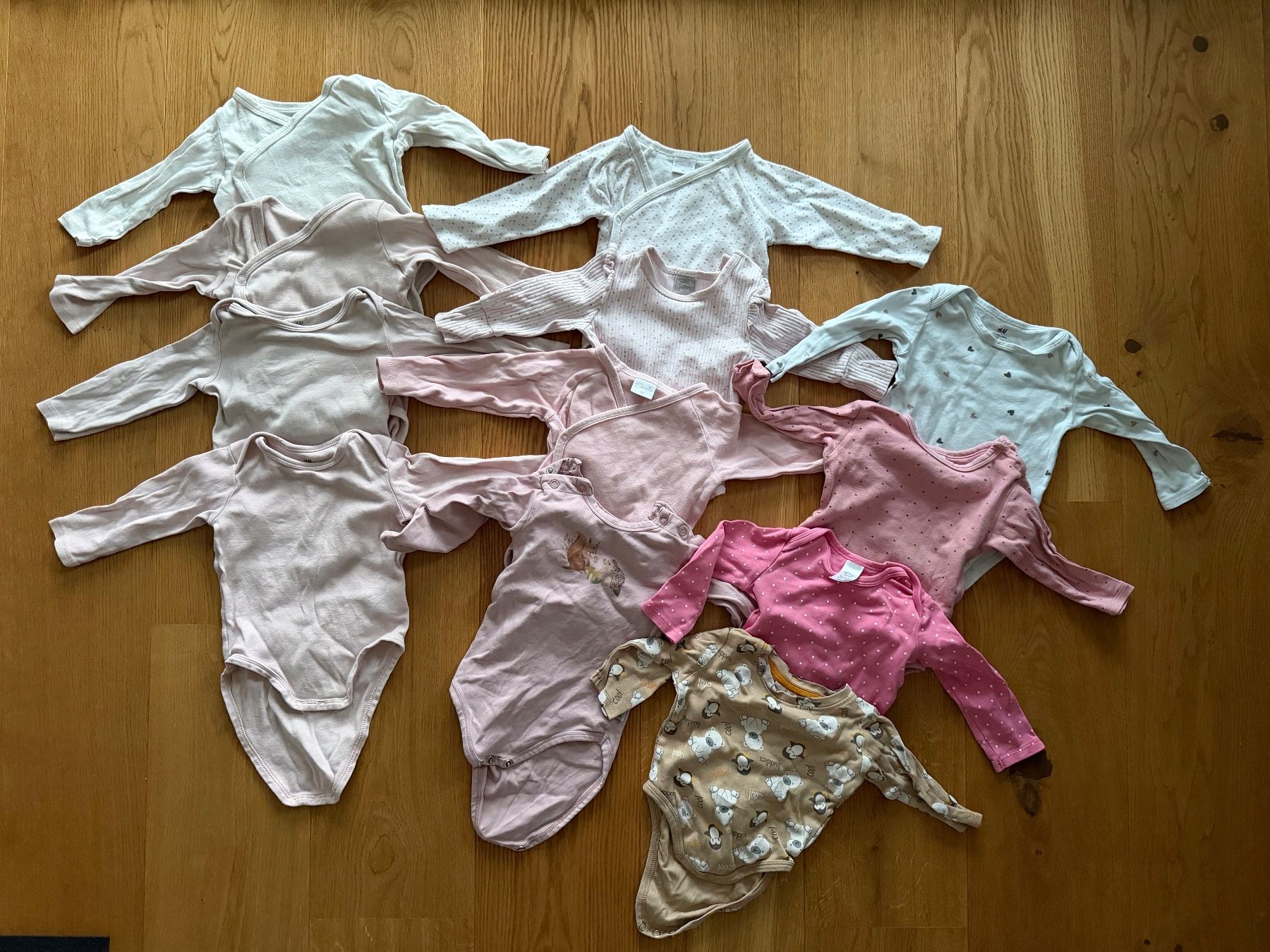 Lotti & Set di vestiti: 12 Mädchen Langarm Bodys 68 – Usato da Schaffhausen venduto da fiiat_500