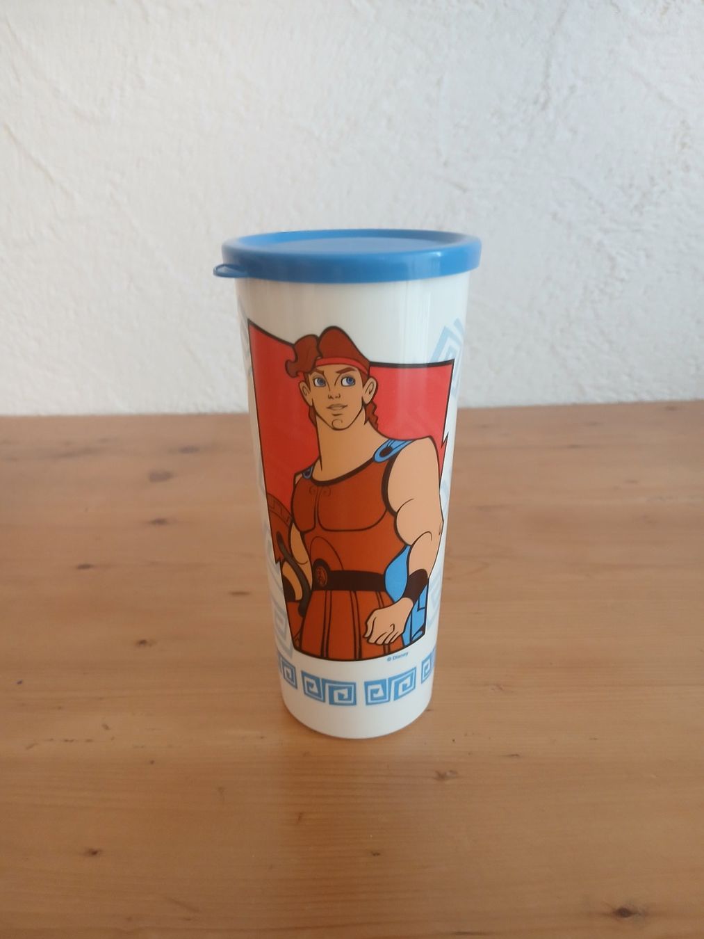 Tupperware Contenitori & Simili: Tupperware Trinkbecher mit Deckel Hercules Disney's – Nuovo (secondo la descrizione) da ennetmoos venduto da Andy770098