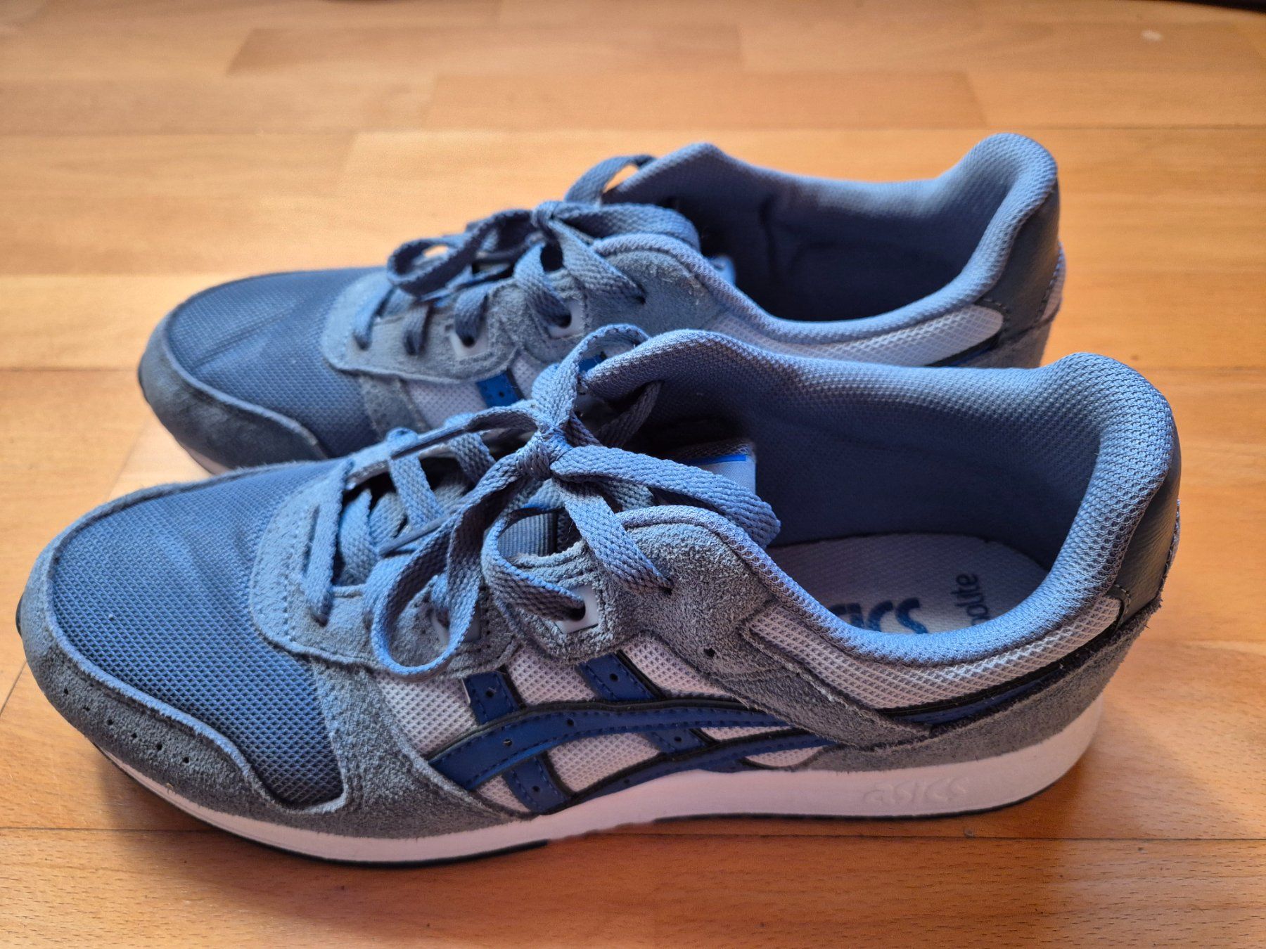 Asics Herrenschuhe: Asics Freizeitschuhe – Gebraucht aus Wolhusen von elch84