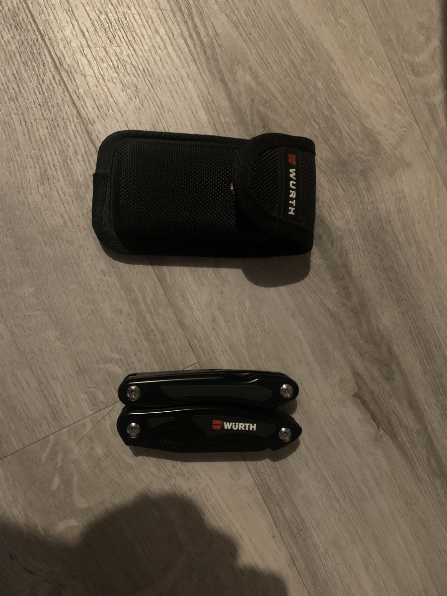 Accessoires: Outil multifonctions – Neuf (Voir description) à Saignelégier par rom_5l27