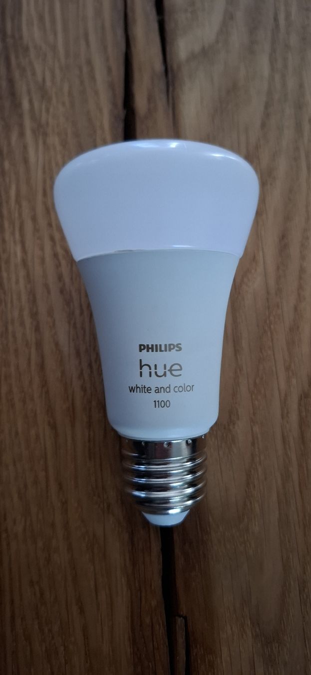 Philips Lampade: Philips Hue Lampe E27, White and Color, 1100 – Usato da Guntershausen venduto da Jtattoo