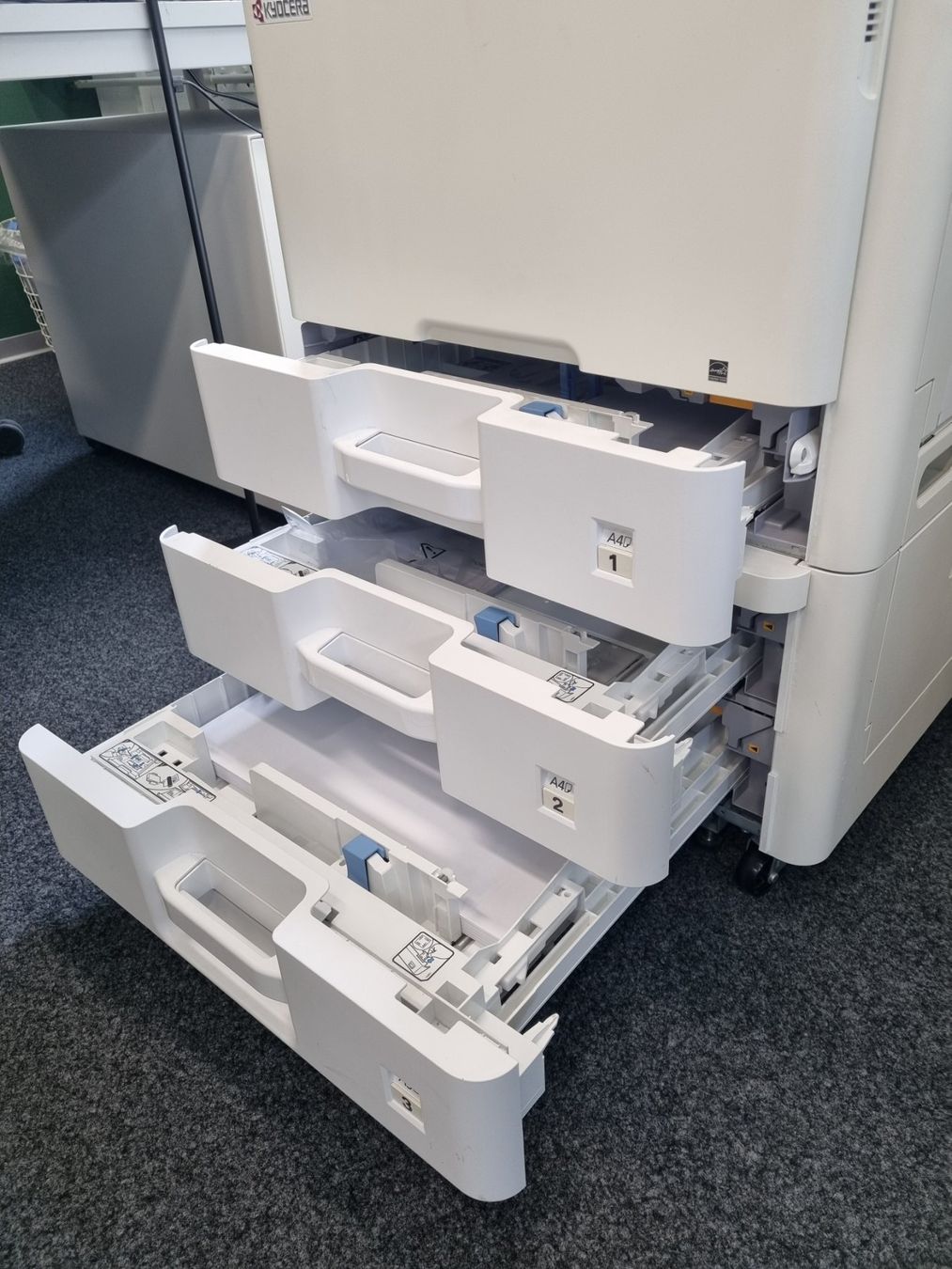 Kyocera Stampanti: Kyocera Multifunktions-Drucker und Kopierer A3 farbig – Usato da Winterthur venduto da Mcbrunner 2