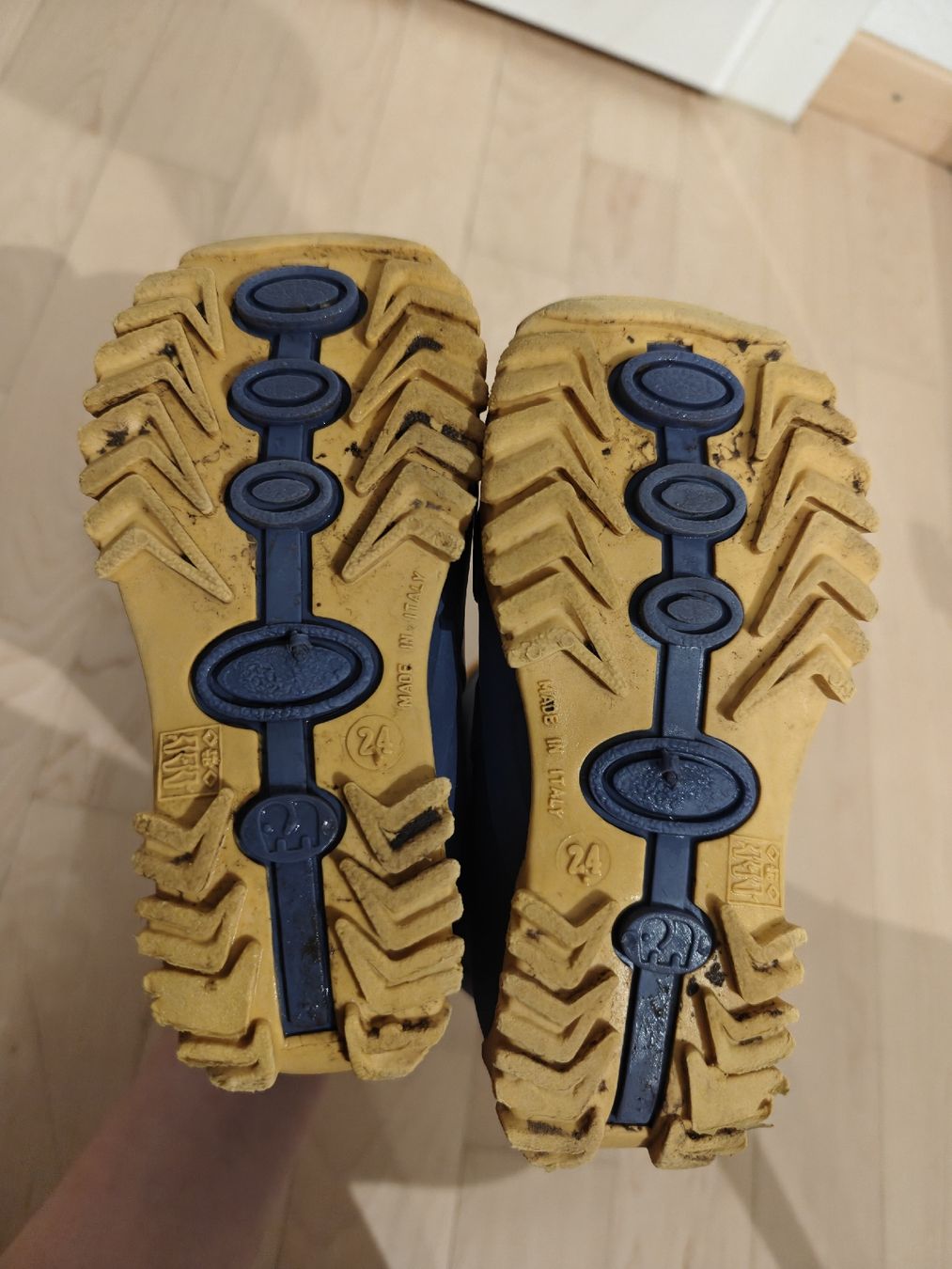 Elefanten Scarpe per ragazzi: Elefanten Gummistiefel, Größe 24 – Usato da Kilchberg ZH venduto da Emangoli 1