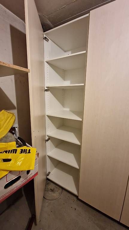 Armadi: Schrank – Usato da Ostermundigen venduto da fab_sfb7 2