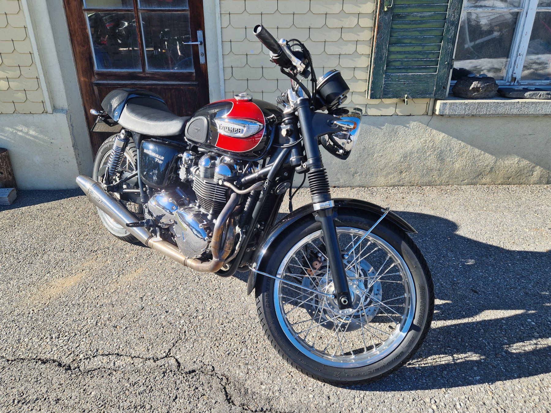 Triumph Strada: Triumph Bonneville T100 – Usato da Oeschseite venduto da lowbay 2