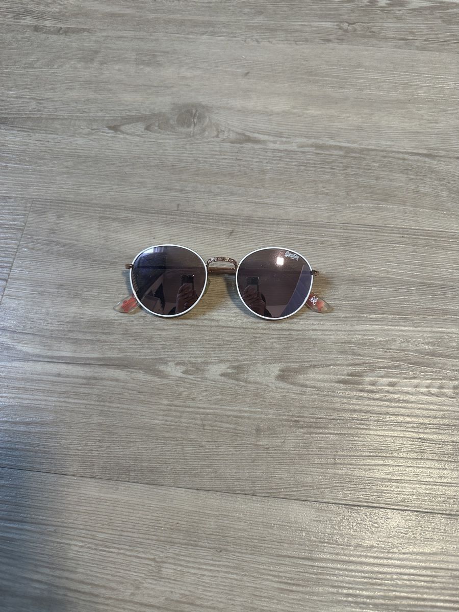 Superdry Occhiali & Lenti: SuperDry I Sonnenbrille – Usato da Ennetbaden venduto da Ansano