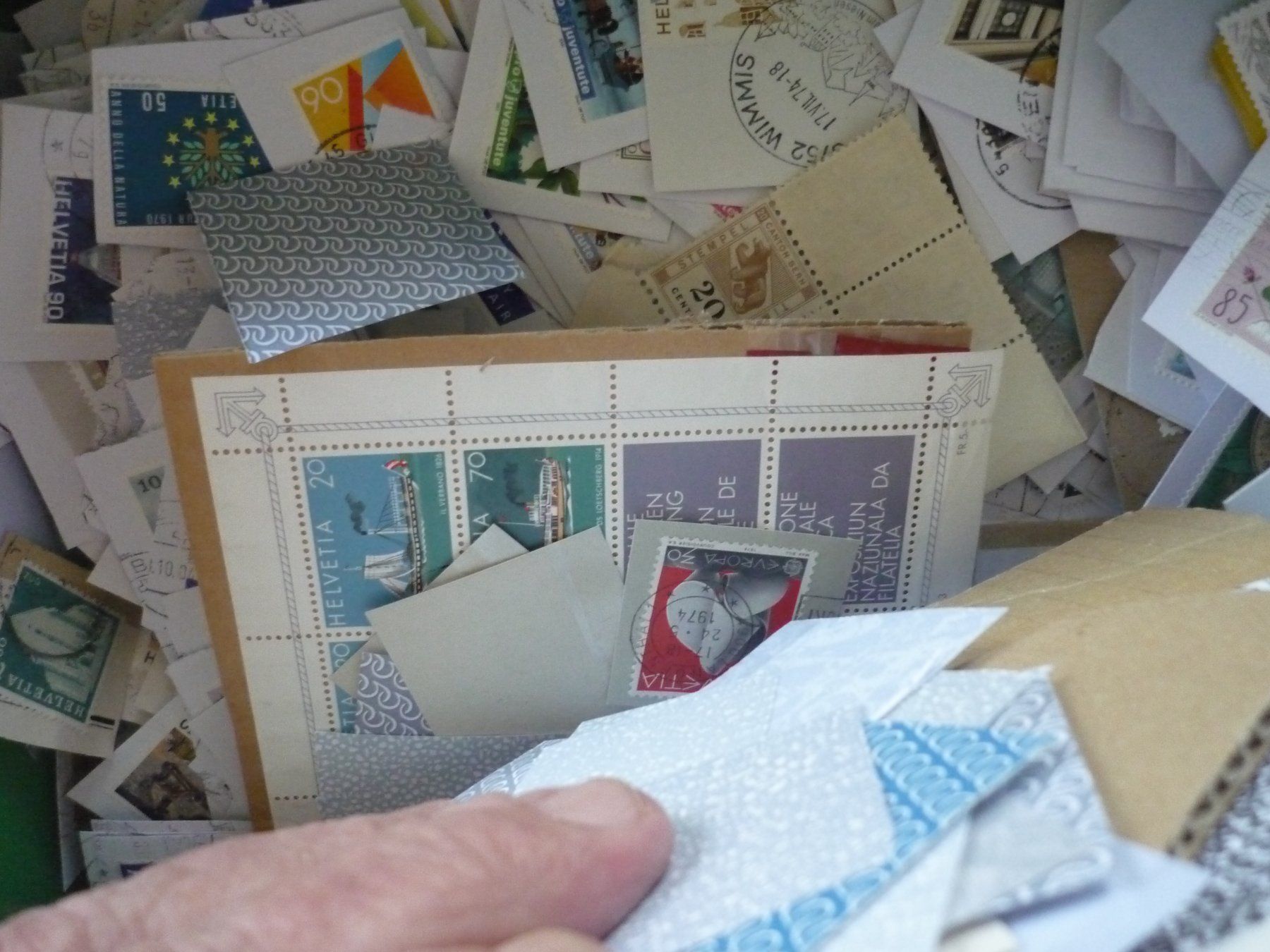 Tutti i francobolli: Schweizer Briefmarken zum Abloesen – Usato da Langnau i. E. venduto da Laendu7000 1
