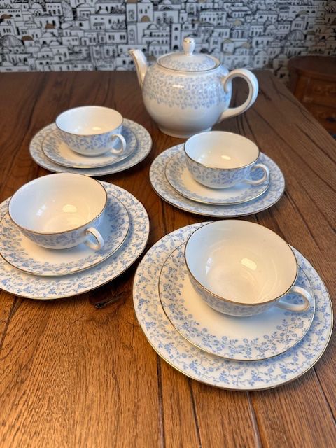 Set di piatti: Teeservice, 1950 – Usato da Hindelbank venduto da vey_t