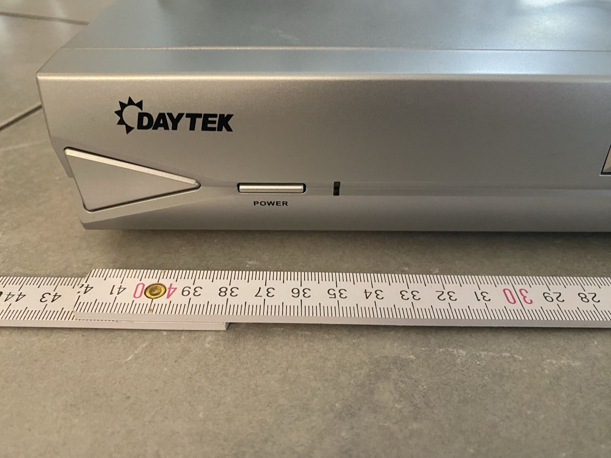Tutti i DVDs: Daytek DVD Player Model M 700M – Usato da Hünenberg See venduto da lar_9zjk 6