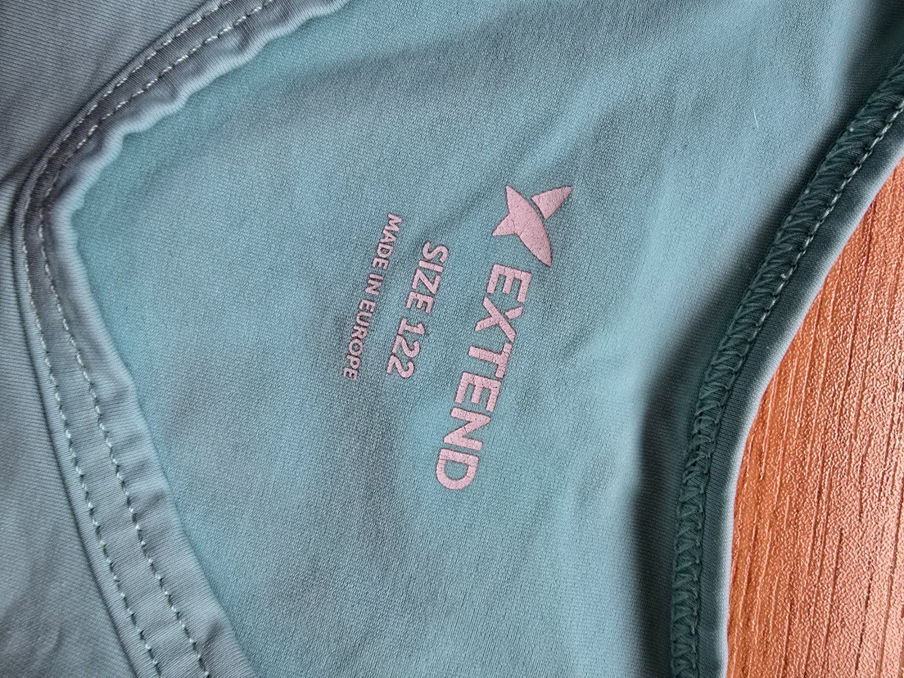 Camicette, T-shirt & Top: Sportshirt Gr. 122 – Usato da Büttikon AG venduto da Amineah 1