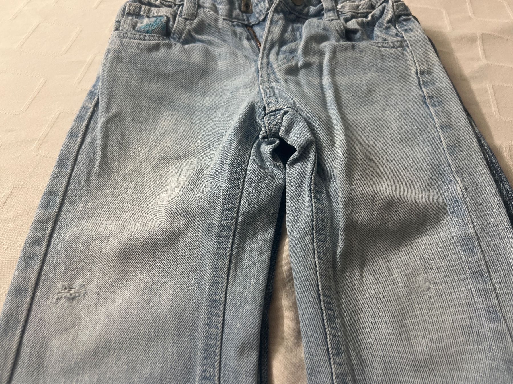 Pantaloni: 3x Jeans Hosen Kinder Gr. 98 – Usato da Basel venduto da friceberg2 3