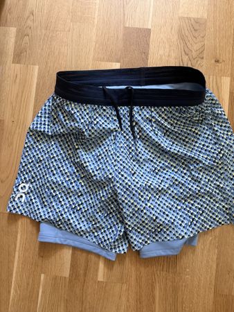 On Sportshorts (M)