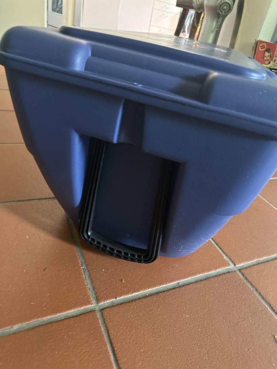 Mares Reisekoffer: Mares Tauchrollkiste Blau  – Gebraucht aus Bern von sawin 1