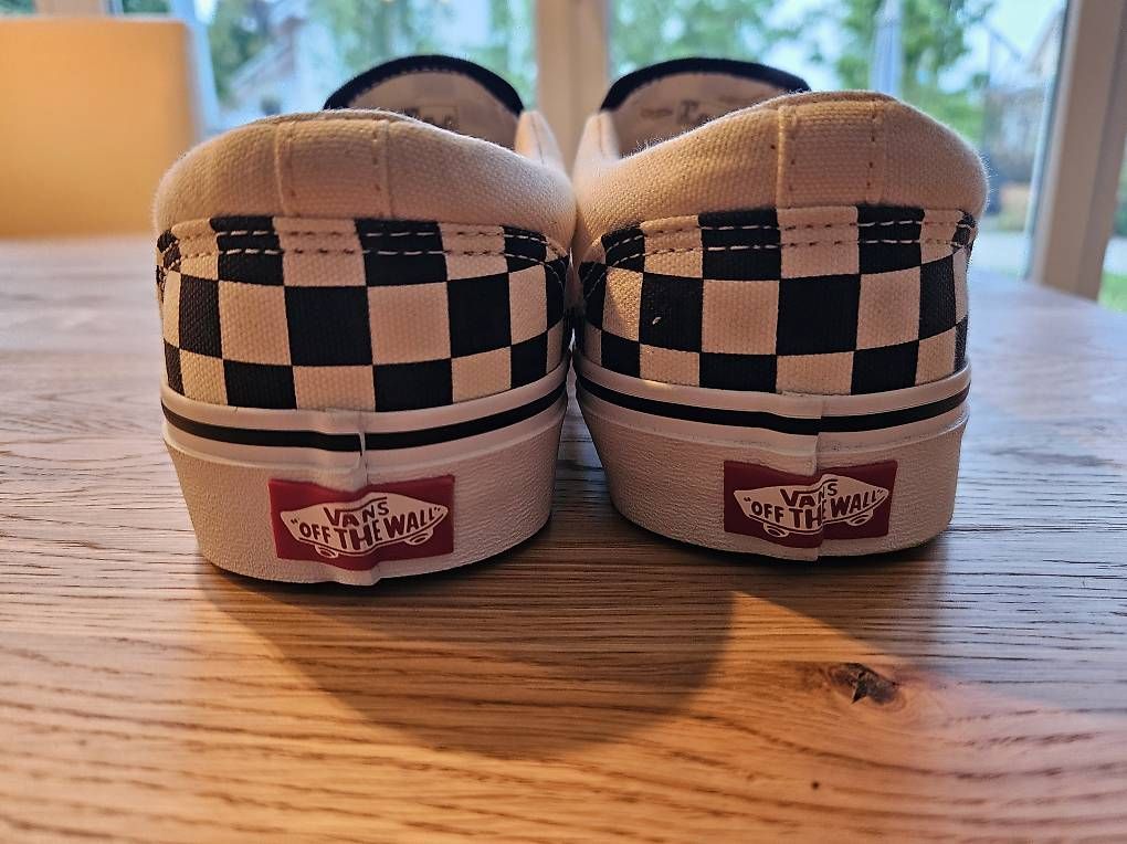 Scarpe da uomo: Vans Classic Schuhe 42 Neu – Usato da Strengelbach venduto da killifish 1