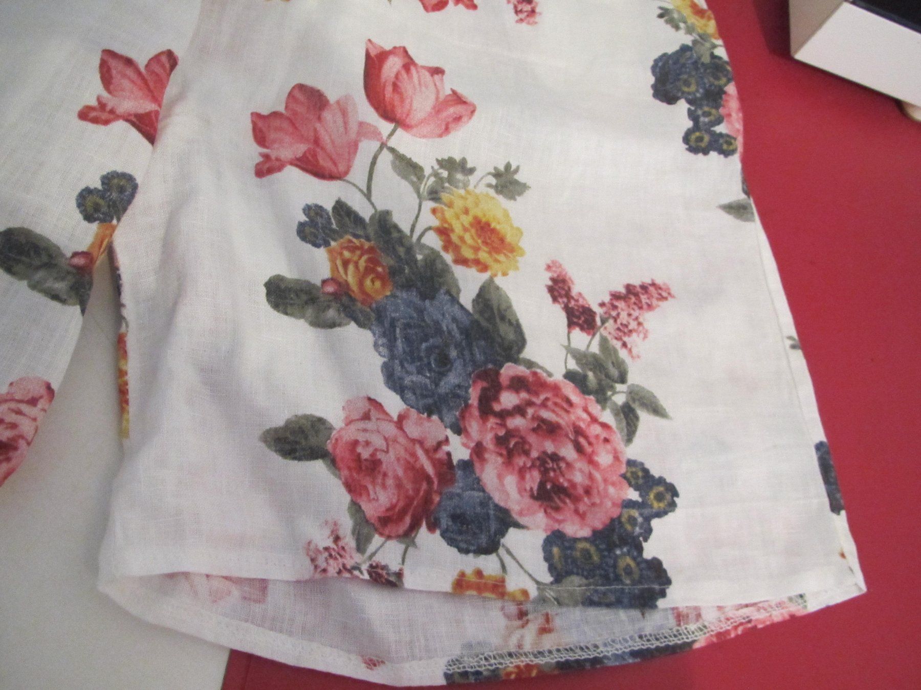Lots de vêtements: SHORT ET TSHIRT – D'occasion à Murten par Selliot 1