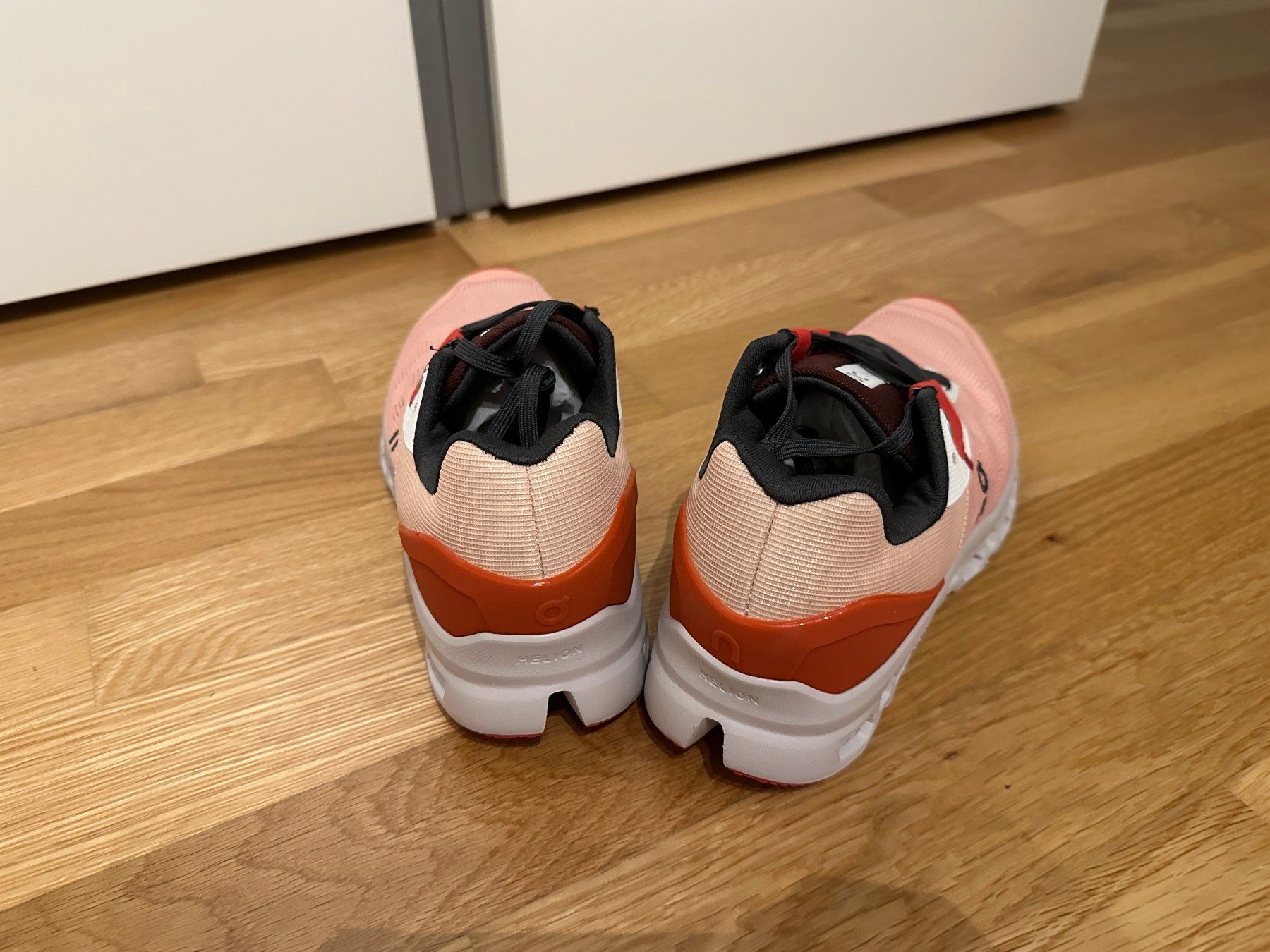 On Scarpe da uomo: On Cloud Schuhe Grösse 40 – Nuovo (secondo la descrizione) da Alpnach-Dorf venduto da Skai0 2