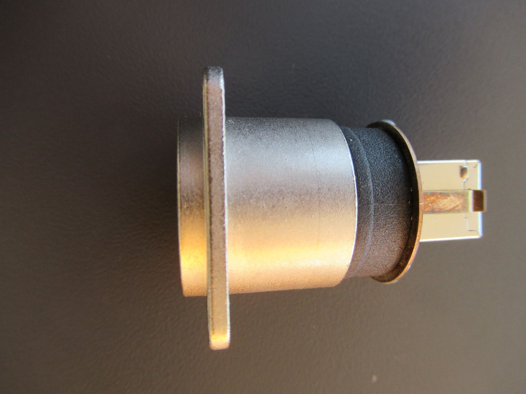 Neutrik Laufwerke & Adapter: Durchführungsadapter USB-A 2.0 auf USB-B 2.0, Neutrik – Neu und originalverpackt aus Obergösgen von cairn 2