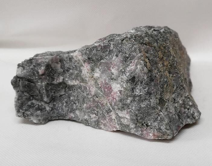 Minerali & Pietre curative: Cherry Thulit mit Aktinolith Rohstein – Nuovo (secondo la descrizione) da Walenstadt venduto da vkt_qc8d
