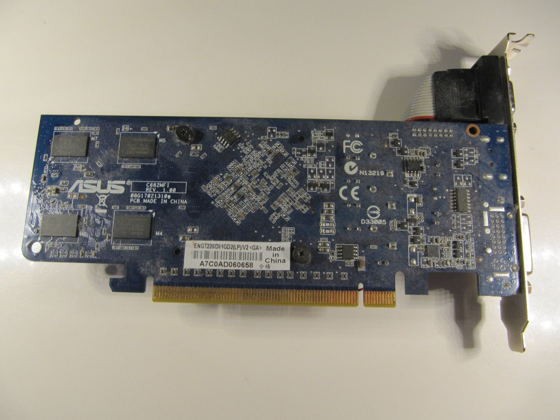 Asus PCs: ASUS C682MF I   REV. 1.00  #P1 – Gebraucht aus Basel von Ruben2210 2