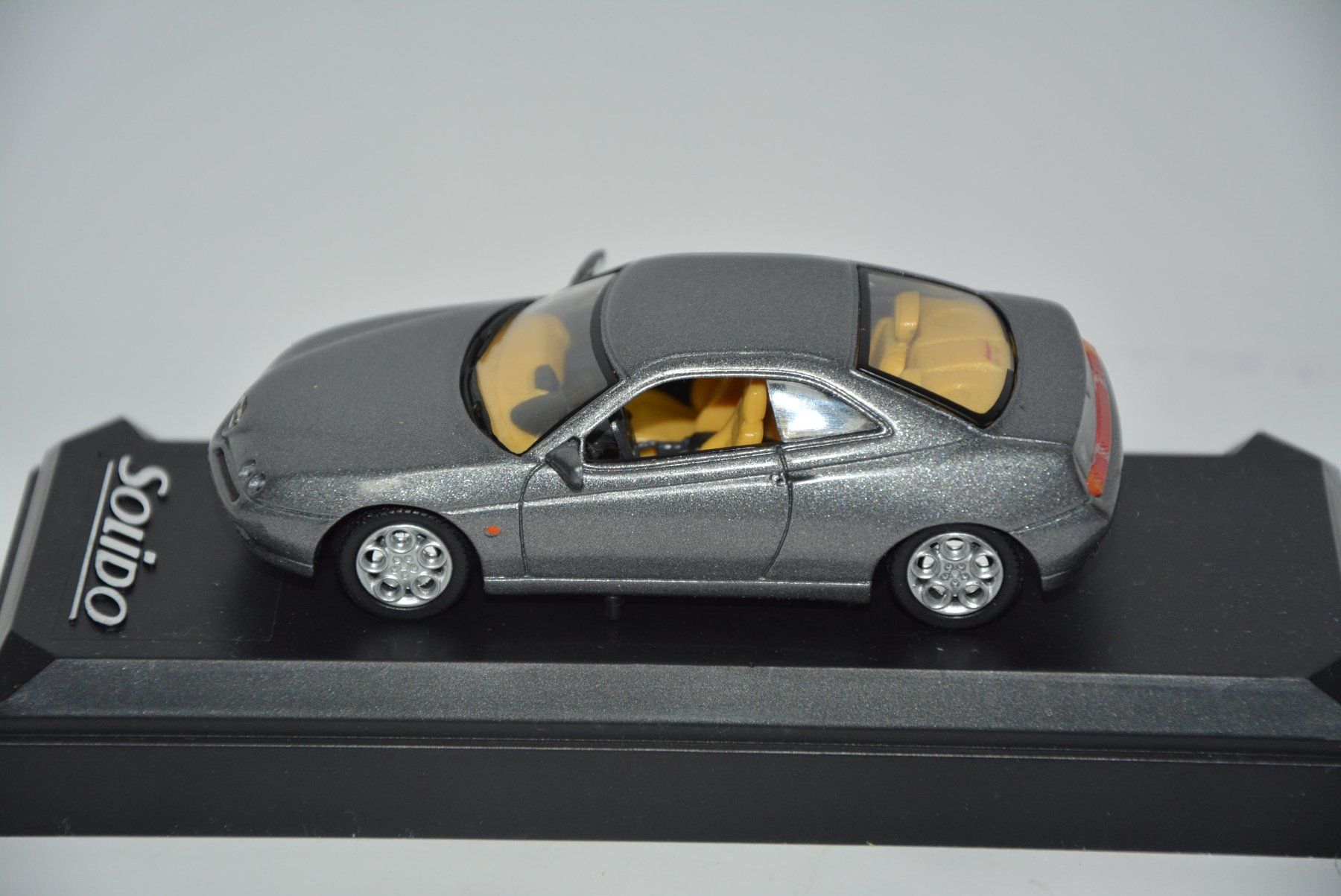 Alfa Romeo Modellini d'auto: Alfa Romeo GTV 1999 , Solido , 1:43 – Nuovo (secondo la descrizione) da Goldach venduto da Feivel9 3