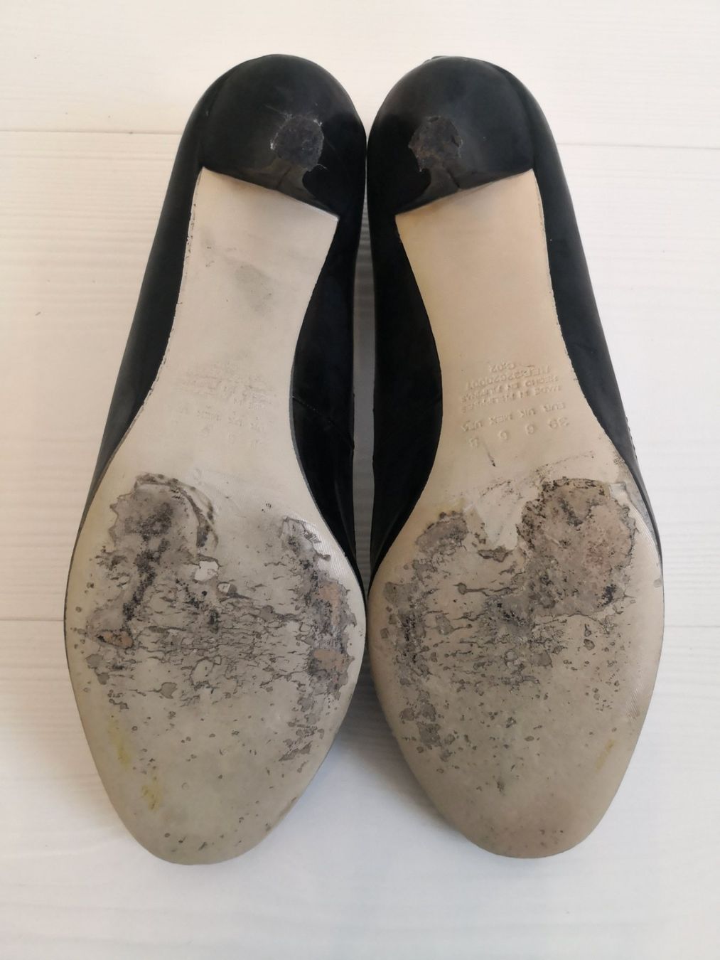 Mango Damenschuhe: 🤩MANGO LACK-PUMPS-SCHUHE, SCHWARZ – Gebraucht aus Olten von Naja-Twins-Twins 9