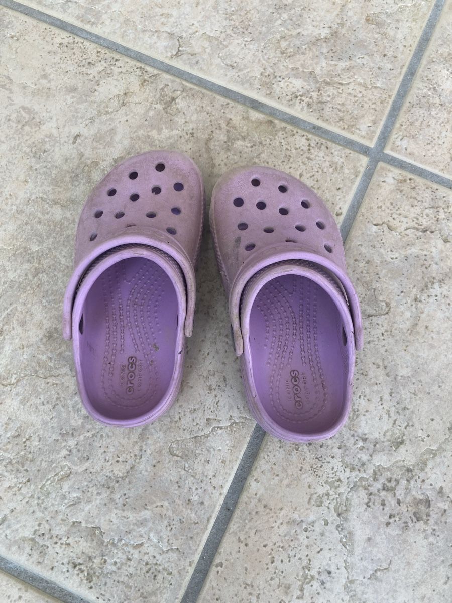 Crocs Schuhe für Jungen: Crocs pour enfant rose taille C9 – Gebraucht aus Port von ori_vn6m