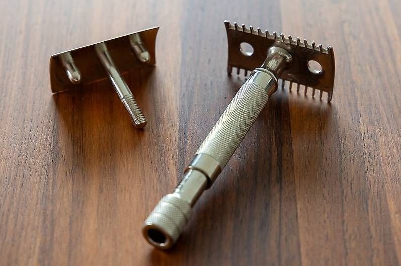 Rasierapparate & Rasierklingen: Rasoir Gillette Single Ring Old Type, with Replica Handle – Gebraucht aus Avry-sur-Matran von Berlingo1 3