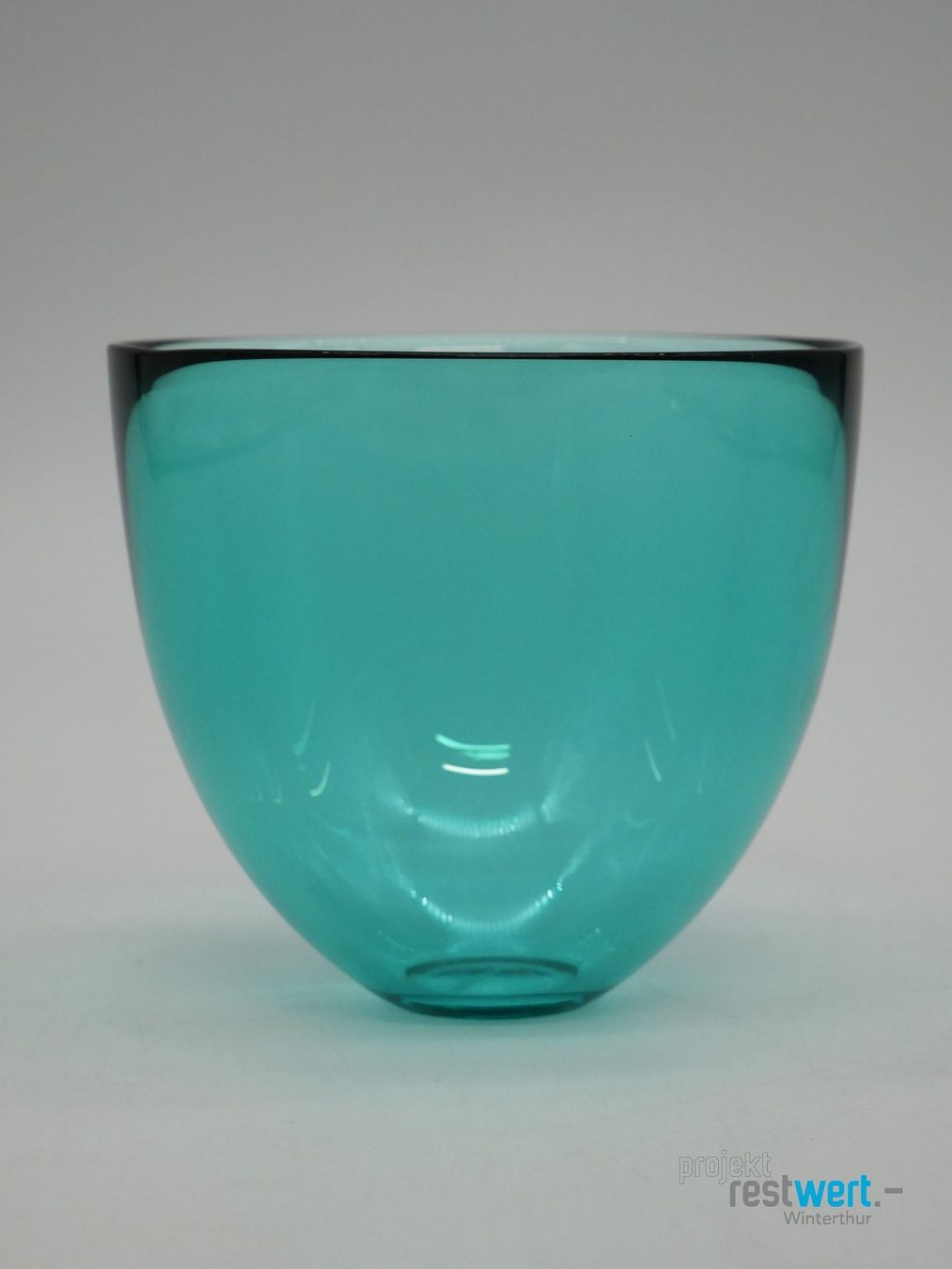 Vasi & Recipienti: ORREFORS Glas Vase Fuga Blau – Usato da Winterthur venduto da Restwert_Winterthur