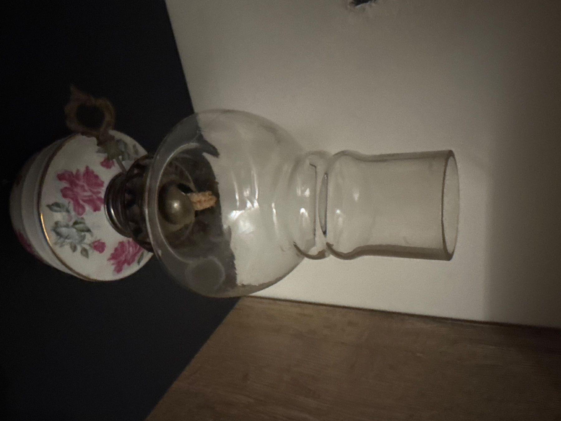 Lampade: Lampe pétrole ancienne – Usato da Lajoux JU venduto da Briard0 6