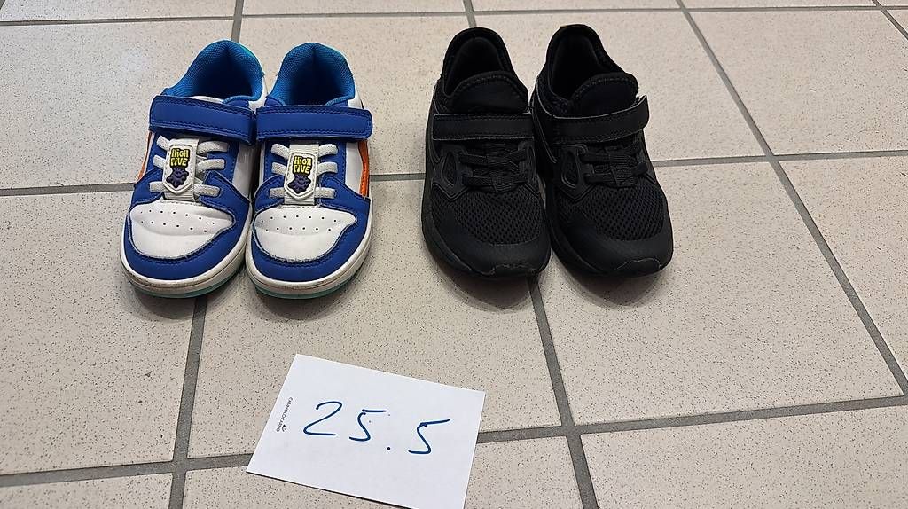Scarpe per ragazzi: Scarpe Bambino  – Usato da Contra venduto da Pinin1982 3
