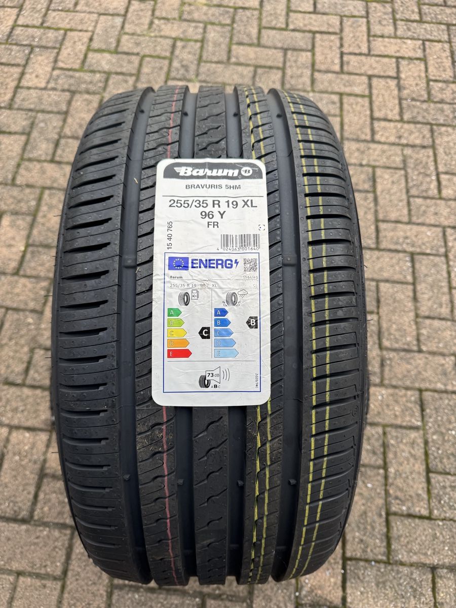 Pneus & Kompletträder: 255/35R19 Sommerpneu NEU – Neu (gemäss Beschreibung) aus Aristau von 020214 1