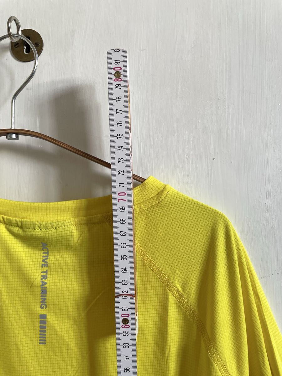 T-shirts: Sportshirt Gelb S – Neuf (Voir description) à Bremgarten AG par fhr.11 3