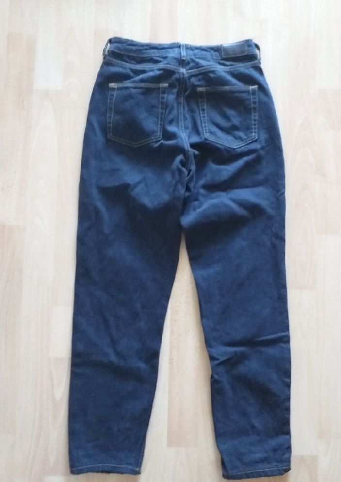 Urban Outfitters Jeans: Urban Outfitters Mom Jeans – Gebraucht aus Frauenfeld von RoseMaylie 3
