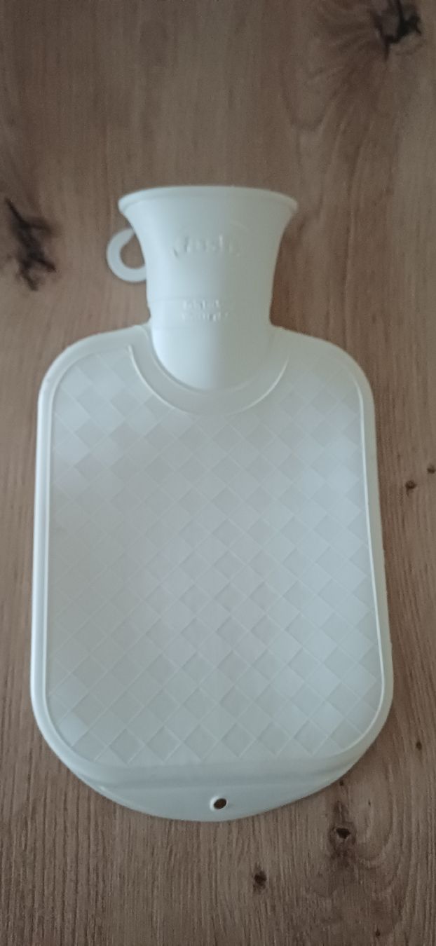 Sonstige antike Technik & Geräte: Weisse Wärmeflasche für kinder – Gebraucht aus Wittenbach von nic_gvc6