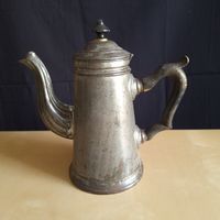 Versand möglich! Alte, schöne Kanne, schöner Griff