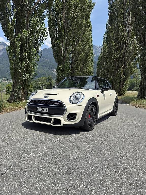 Autos: Mini John Cooper Works – D'occasion à Laax GR par yar_q568