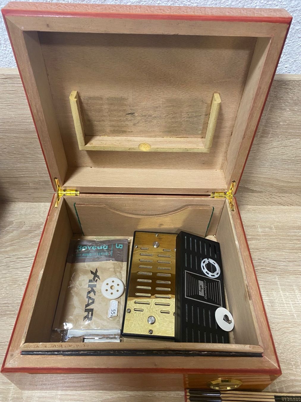 Humidificateurs: Humidor Mexico, Defekt – Défectueux à Bösingen par Trigusik 2