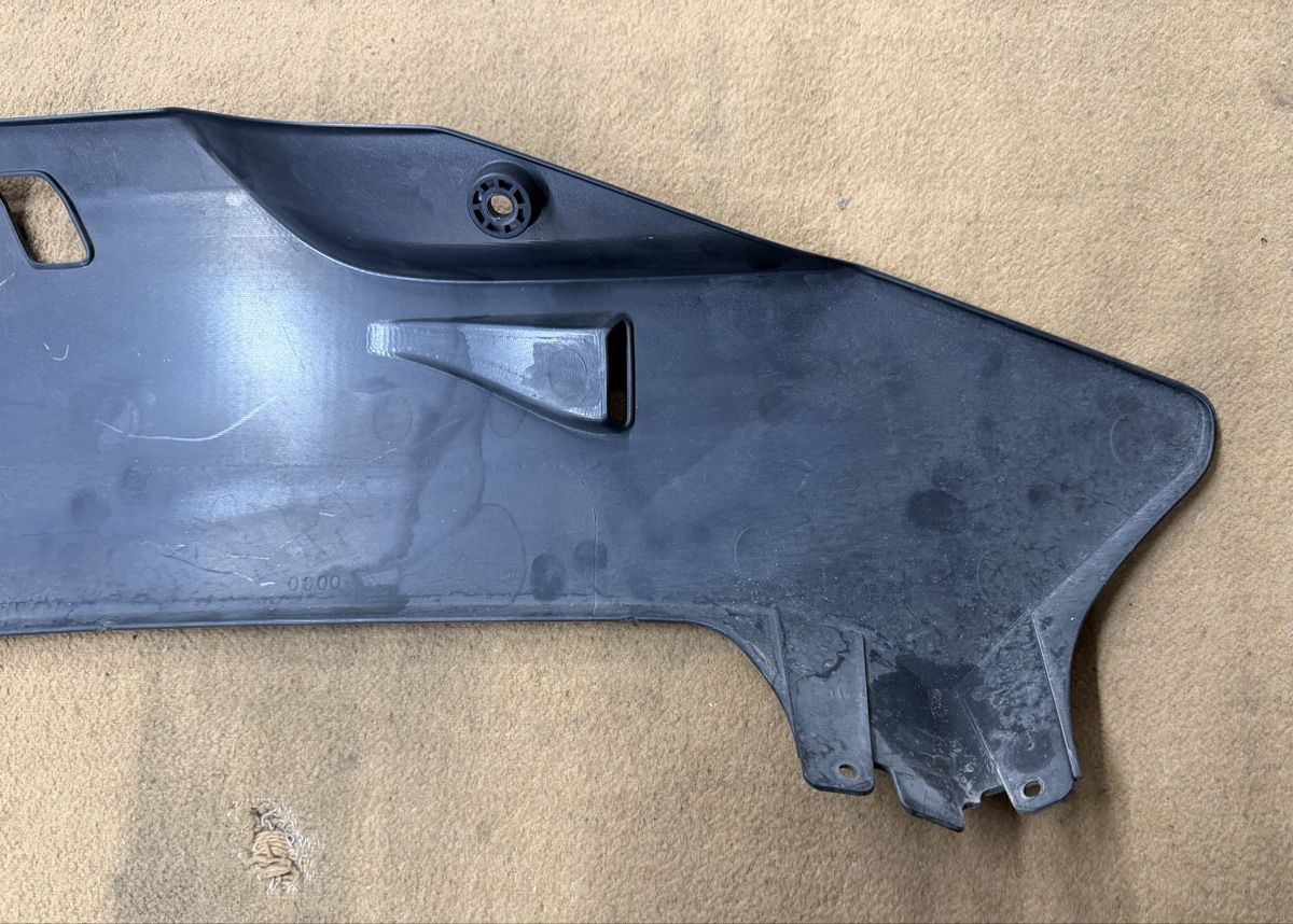 Honda Tutti i ricambio per moto: Verschalung rechts CBR600RR PC37 64451-MEEA – Usato da Naters venduto da Kev1998 5