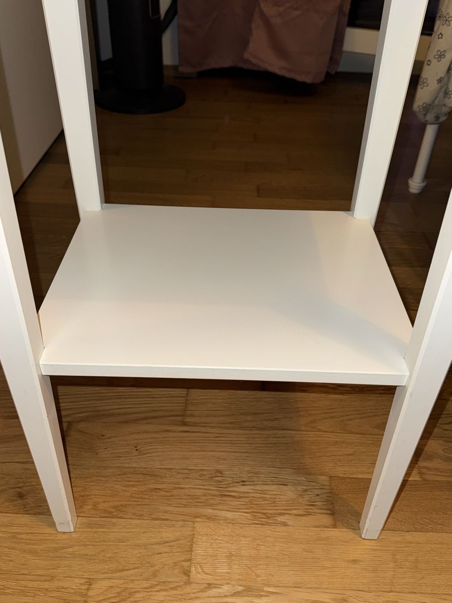 Comodini: Ikea Hemnes Nachttisch/ Beistelltisch – Usato da Liestal venduto da Jessivanaxx_ 3