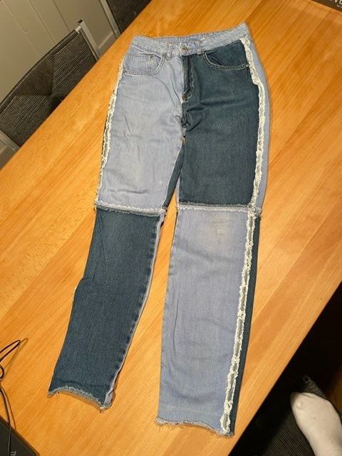 Jeans: Jeans von Ragged Gr. 28 – Usato da St.Gallen venduto da NOVEMBER01