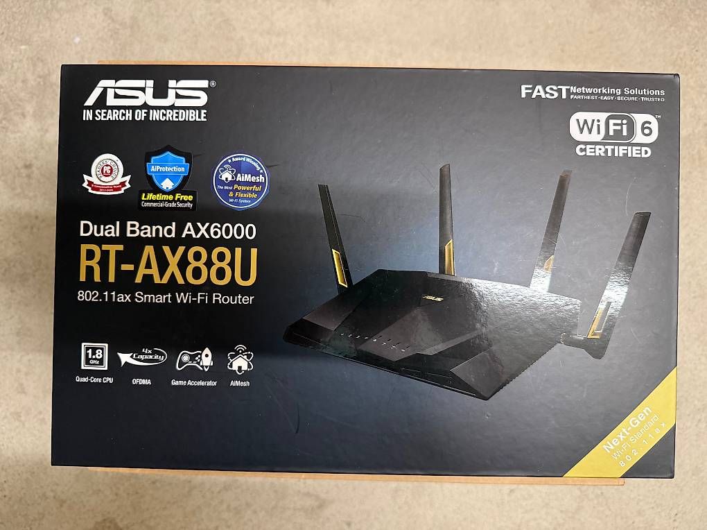 Asus Modems & Router: ASUS RT-AX88U Gaming Router – Gebraucht aus Schlieren von Luxtos