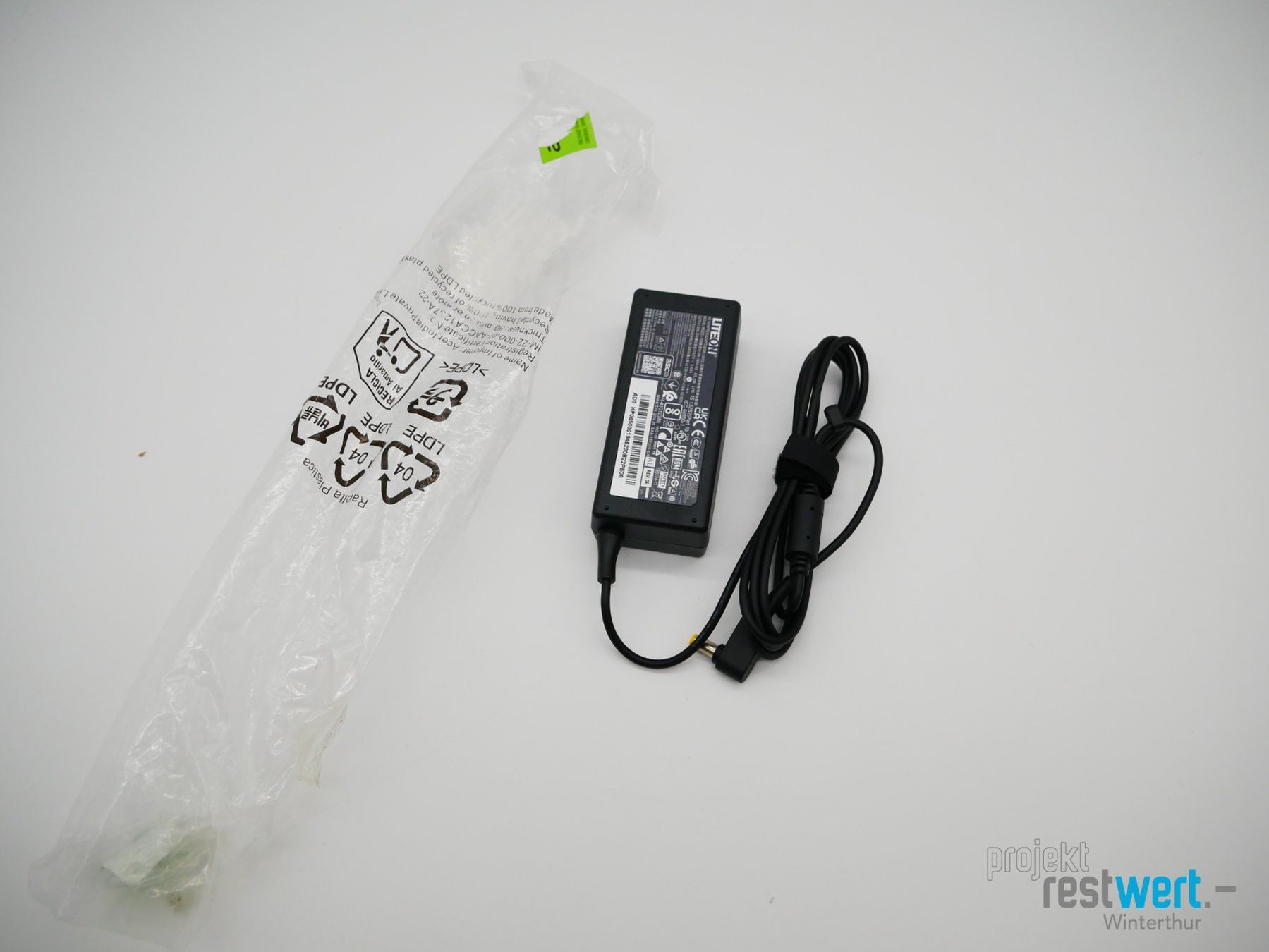 Unità & Adattatore: ACER AC Adapter 65W, LF, LITEON – Nuovo (secondo la descrizione) da Winterthur venduto da Restwert_Winterthur