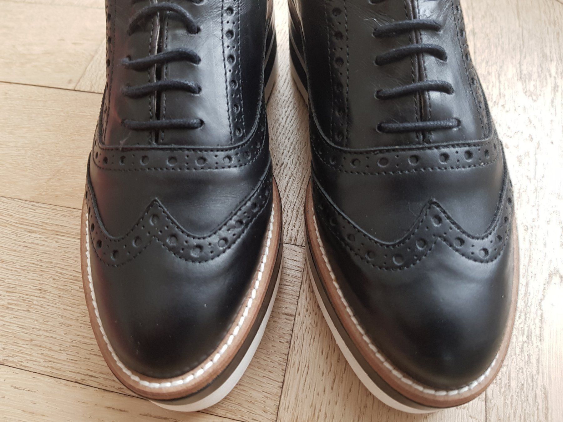 Navyboot Scarpe da donna: Navyboots Schnürschuhe – Nuovo (secondo la descrizione) da Küsnacht ZH venduto da 2011_ 2
