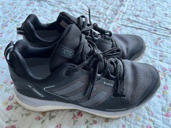 Adidas Scarpe da donna: Adidas / Trekkingschuhe / Gr. 5 1/2 - 38 2/3 – Usato da Meggen venduto da heyleg1