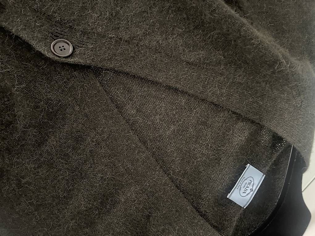 Maglioni & Felpe: Prada maglione giacca di lana – Usato da Canobbio venduto da Gio-desi